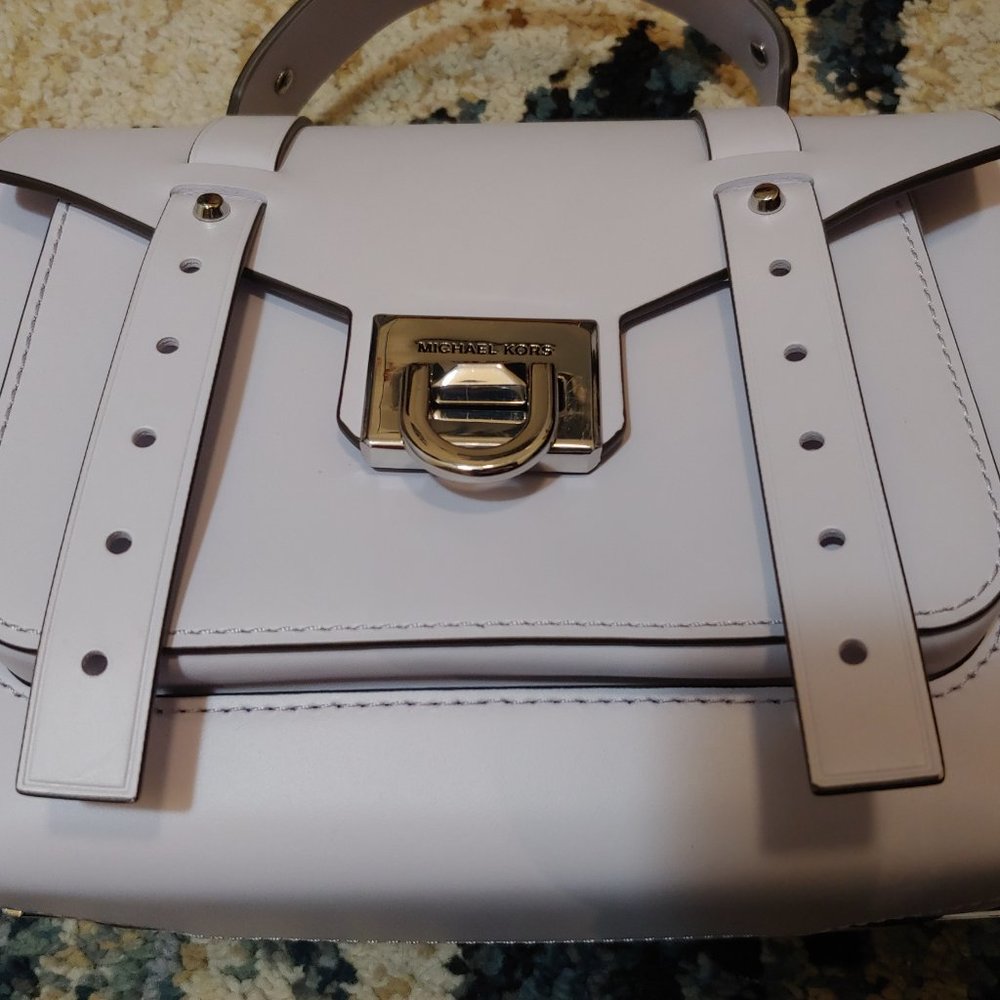 💲SOLD💲NWT MICHAEL KORS Manhattan Leather Satchel - Picture 6 of 12